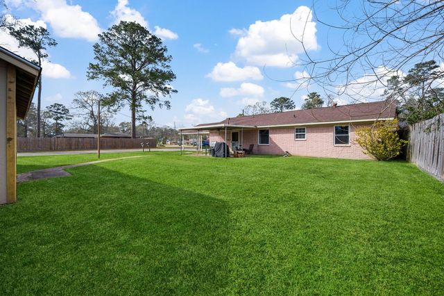 400 Dora Street, Cleveland, TX 77328