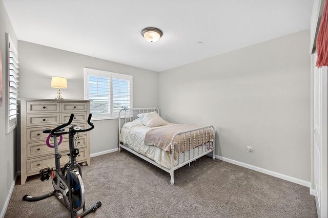 1397 Rio Grande Dr, Plumas Lake, CA 95961