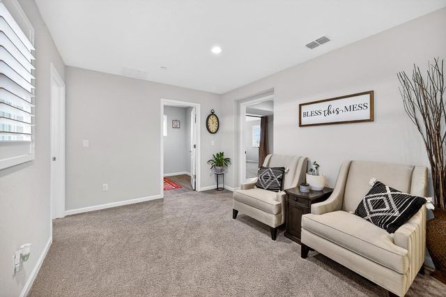 1397 Rio Grande Dr, Plumas Lake, CA 95961