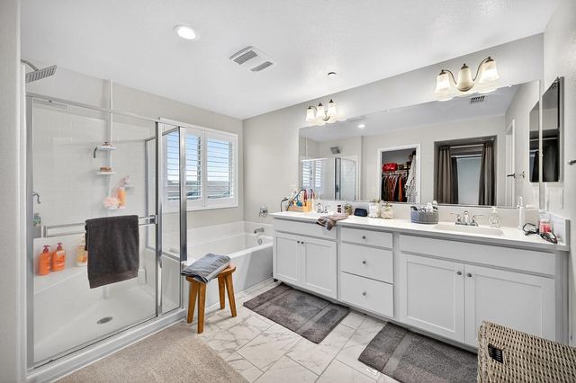 1397 Rio Grande Dr, Plumas Lake, CA 95961