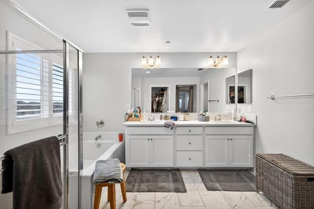 1397 Rio Grande Dr, Plumas Lake, CA 95961