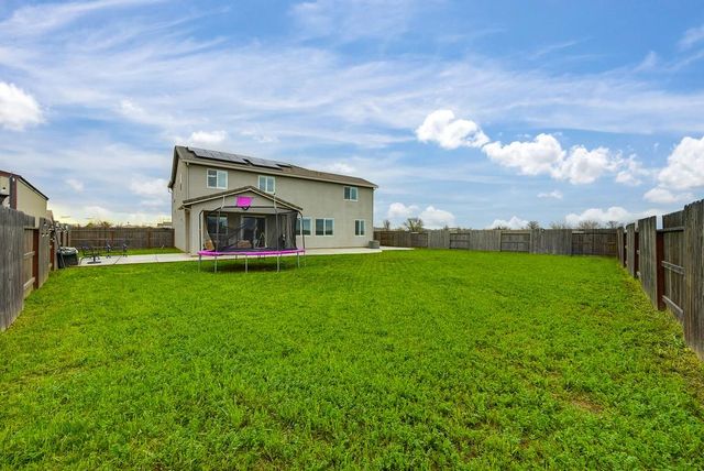 1397 Rio Grande Dr, Plumas Lake, CA 95961