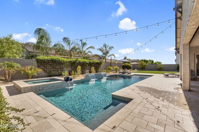 22933 E CAMACHO Road, Queen Creek, AZ 85142