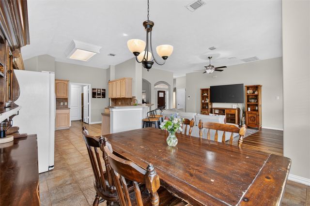 19618 Nara Vista Drive, Tomball, TX 77377