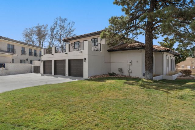 9915 Tanoan Drive NE, Albuquerque, NM 87111