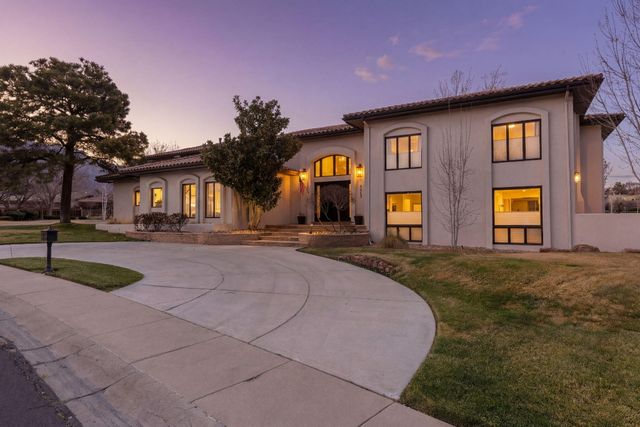 9915 Tanoan Drive NE, Albuquerque, NM 87111