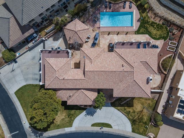 9915 Tanoan Drive NE, Albuquerque, NM 87111