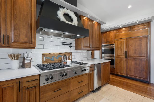 9915 Tanoan Drive NE, Albuquerque, NM 87111