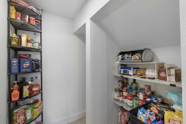 9915 Tanoan Drive NE, Albuquerque, NM 87111