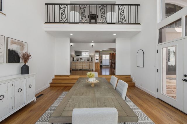 9915 Tanoan Drive NE, Albuquerque, NM 87111