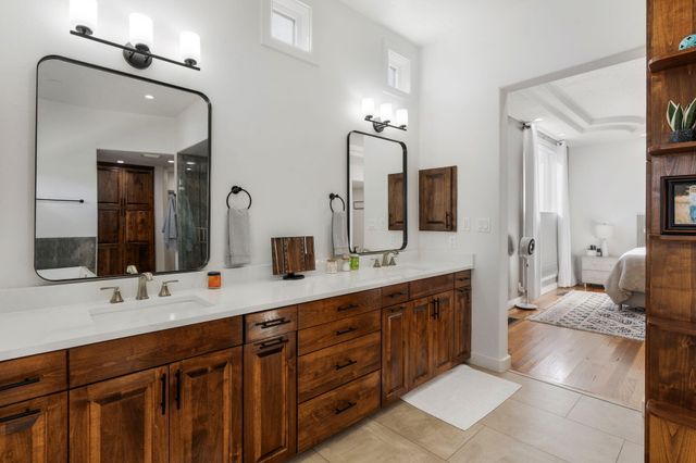 9915 Tanoan Drive NE, Albuquerque, NM 87111