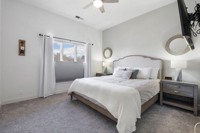 9915 Tanoan Drive NE, Albuquerque, NM 87111