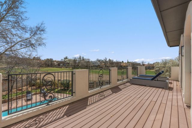 9915 Tanoan Drive NE, Albuquerque, NM 87111