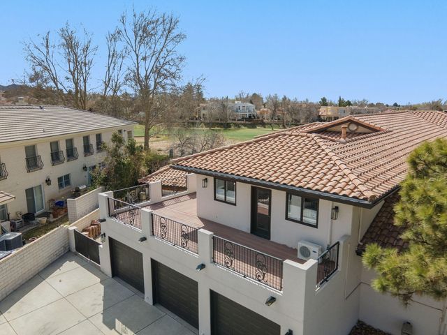 9915 Tanoan Drive NE, Albuquerque, NM 87111