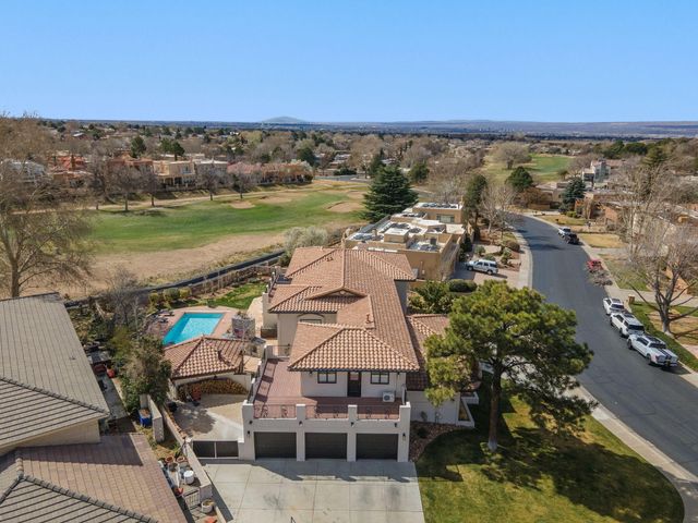 9915 Tanoan Drive NE, Albuquerque, NM 87111