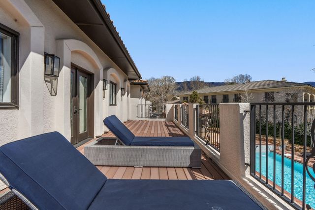 9915 Tanoan Drive NE, Albuquerque, NM 87111