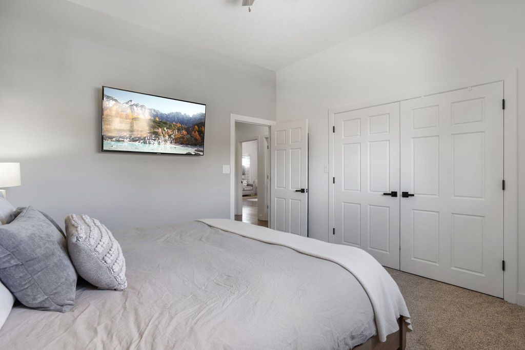 Image 54 of property listing at 9915 Tanoan Drive NE, Albuquerque, NM 87111