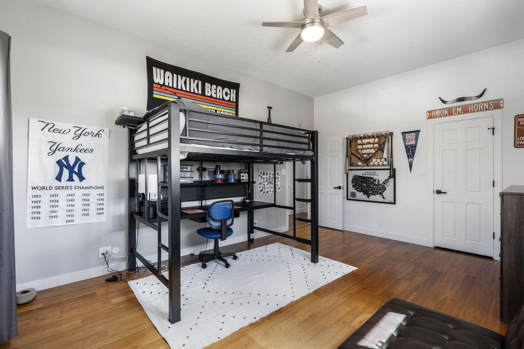 Image 56 of property listing at 9915 Tanoan Drive NE, Albuquerque, NM 87111