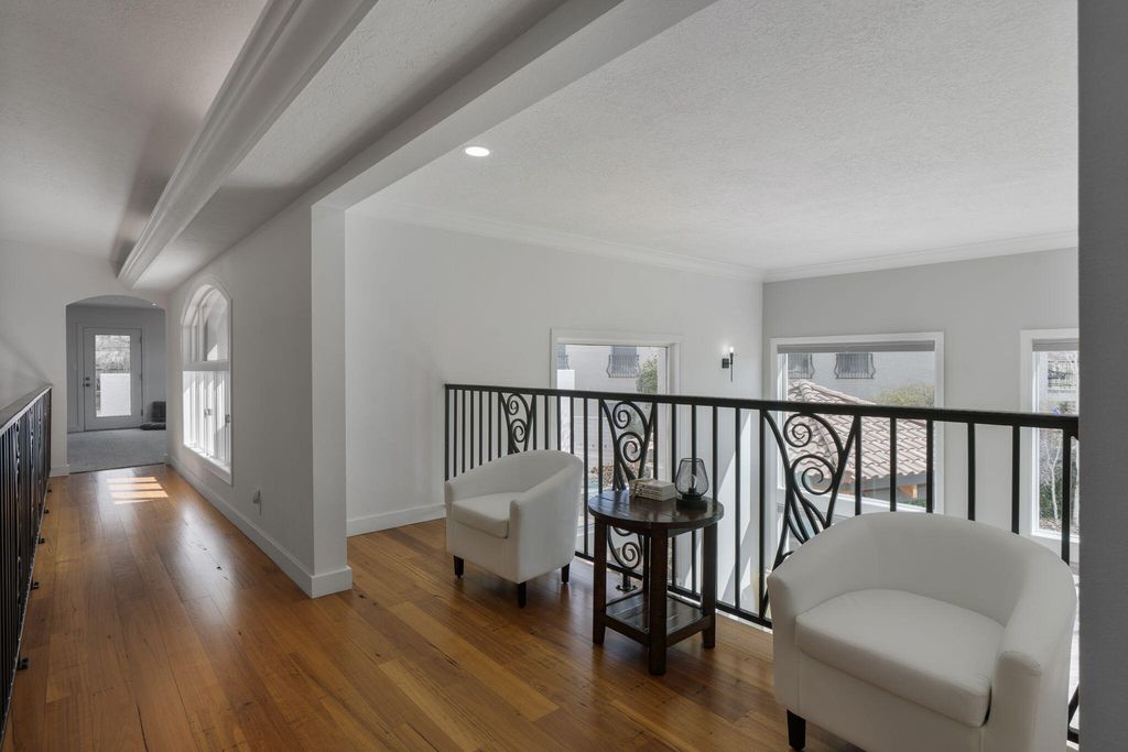 Image 65 of property listing at 9915 Tanoan Drive NE, Albuquerque, NM 87111