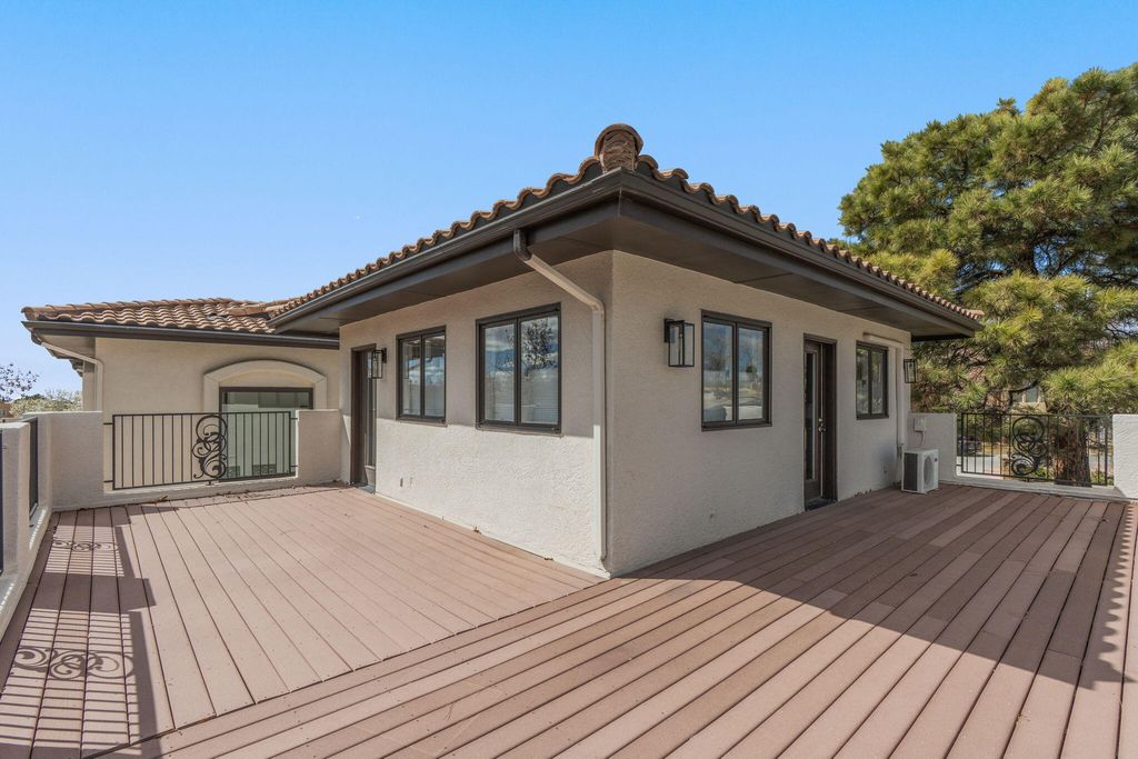 Image 74 of property listing at 9915 Tanoan Drive NE, Albuquerque, NM 87111