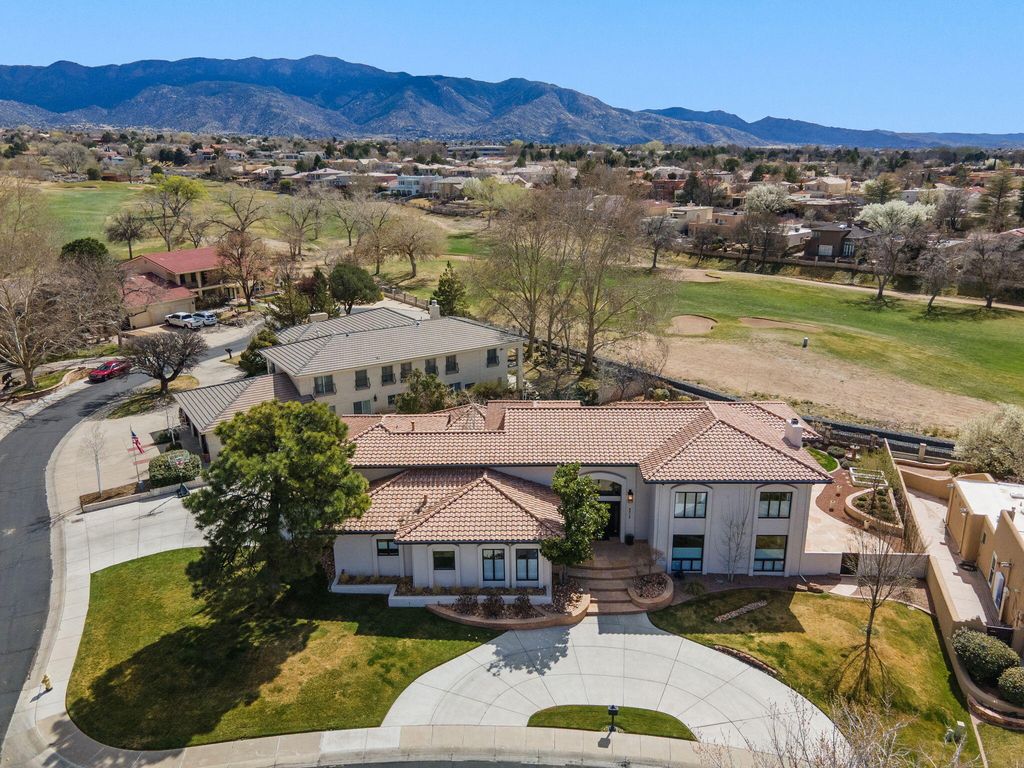 Image 76 of property listing at 9915 Tanoan Drive NE, Albuquerque, NM 87111