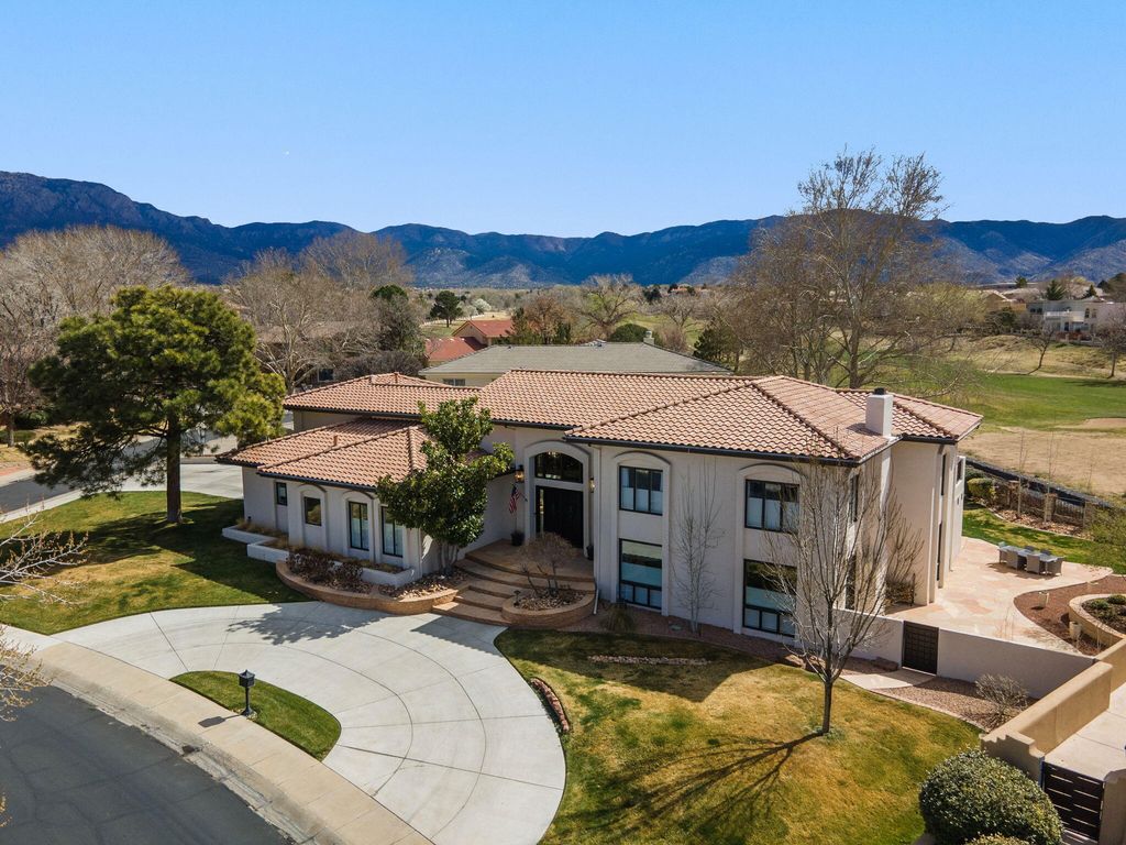 Image 88 of property listing at 9915 Tanoan Drive NE, Albuquerque, NM 87111