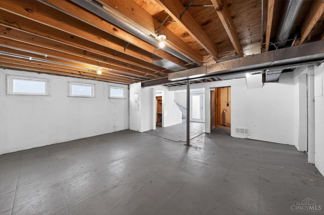 8949 Pippin Road, Colerain Twp, OH 45251