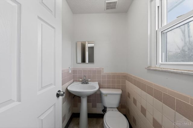 8949 Pippin Road, Colerain Twp, OH 45251