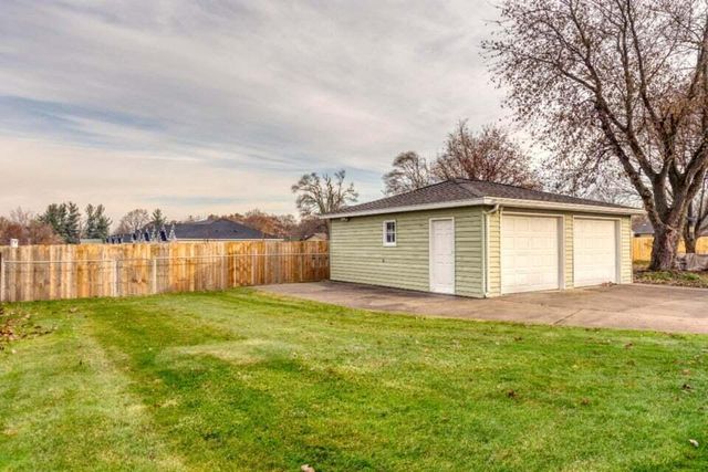 1331 Ellsmere Street NE, Grand Rapids, MI 49505