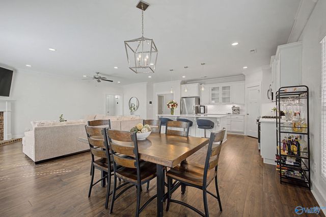 7052 Meadow Way Lane, Owens Cross Roads, AL 35763