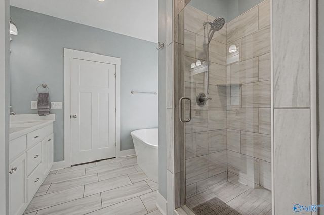 7052 Meadow Way Lane, Owens Cross Roads, AL 35763