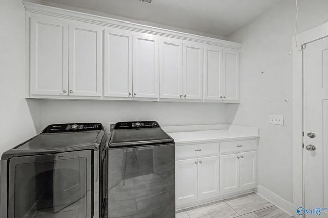 7052 Meadow Way Lane, Owens Cross Roads, AL 35763