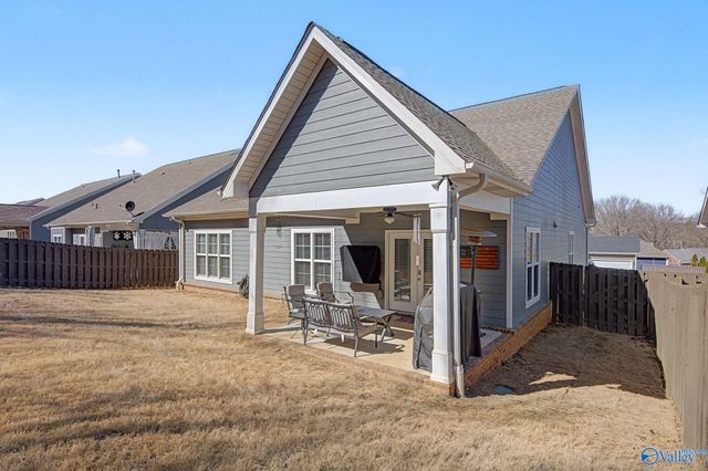 7052 Meadow Way Lane, Owens Cross Roads, AL 35763