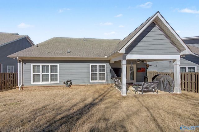 7052 Meadow Way Lane, Owens Cross Roads, AL 35763