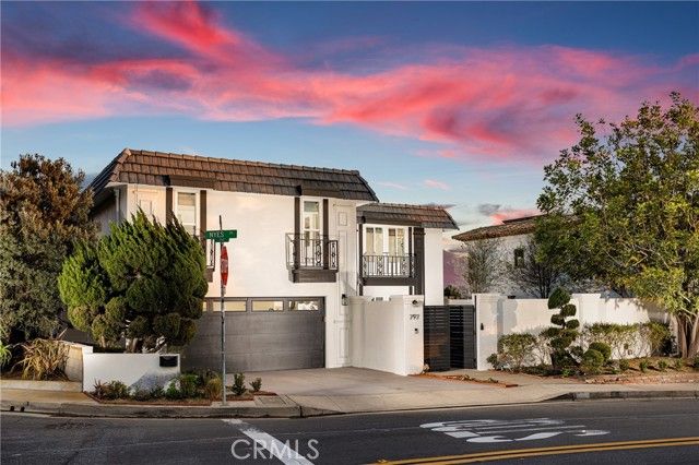 797 Nyes, Laguna Beach, CA 92651