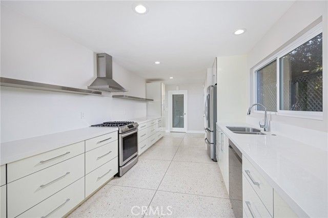 797 Nyes, Laguna Beach, CA 92651