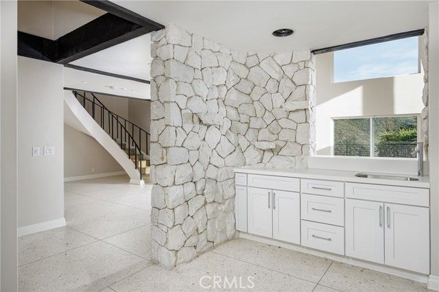 797 Nyes, Laguna Beach, CA 92651