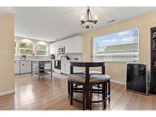 7250 Sw 70TH Ave, Portland, OR 97223