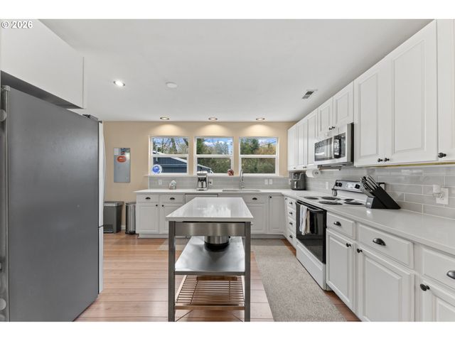 7250 Sw 70TH Ave, Portland, OR 97223