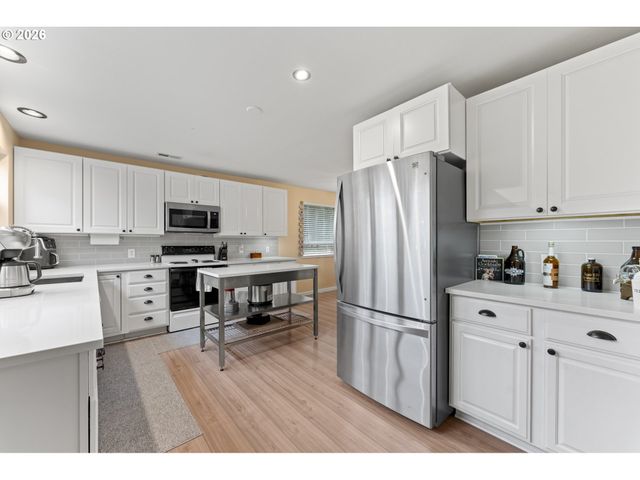 7250 Sw 70TH Ave, Portland, OR 97223