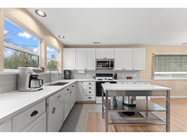 7250 Sw 70TH Ave, Portland, OR 97223