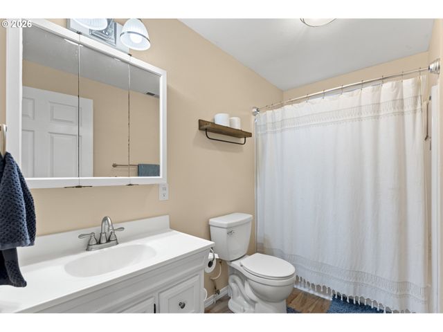 7250 Sw 70TH Ave, Portland, OR 97223