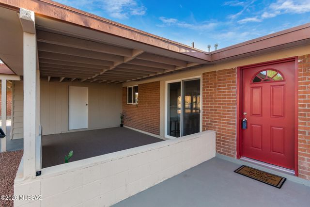 1840 S Augusta Circle, Tucson, AZ 85710