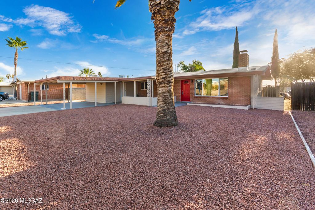 1840 S Augusta Circle, Tucson, AZ 85710