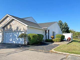 1911 Kyger Drive, 57E, Columbus, OH 43228