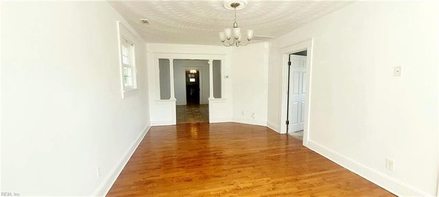 1415 Gust LN, Chesapeake, VA 23323