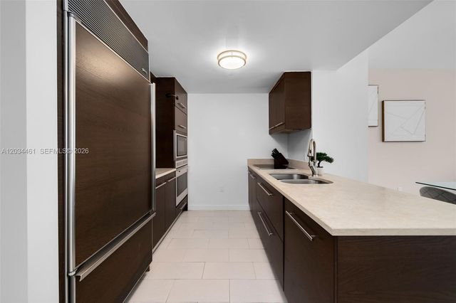 485 Brickell Ave 1709, Miami, FL 33131