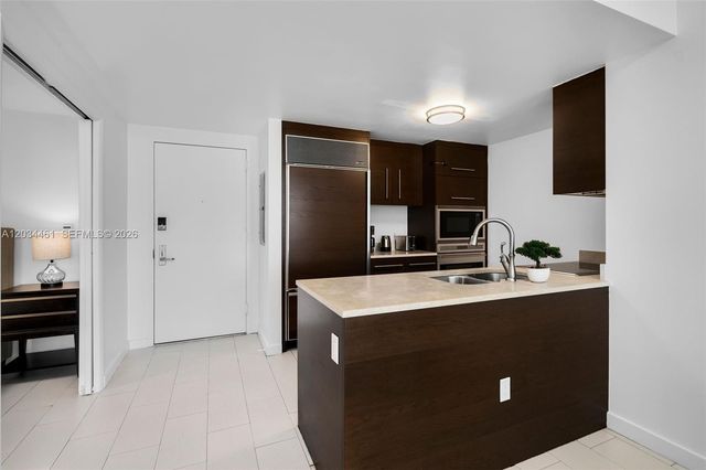 485 Brickell Ave 1709, Miami, FL 33131
