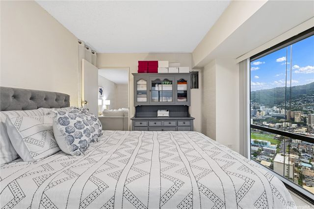 1750 Kalakaua Avenue 3803, Honolulu, HI 96826