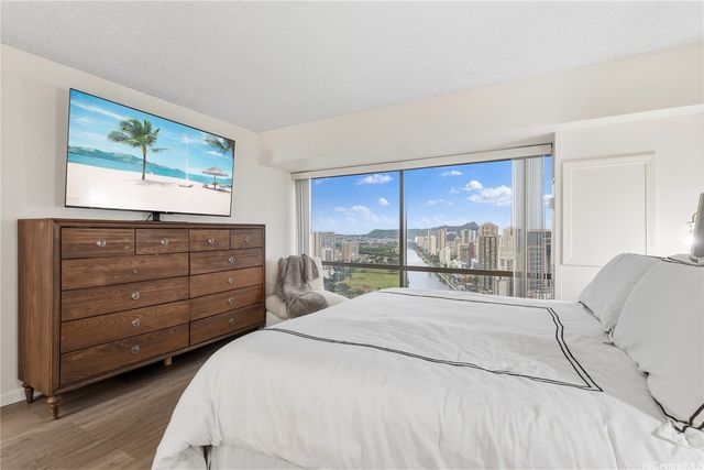 1750 Kalakaua Avenue 3803, Honolulu, HI 96826